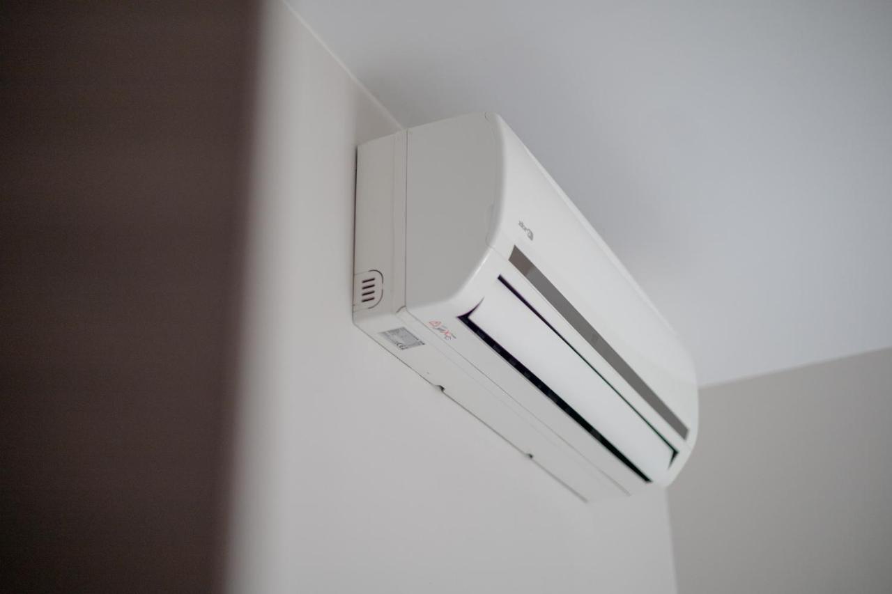 Grzybowska Platinum Apartment Tower A ワルシャワ エクステリア 写真