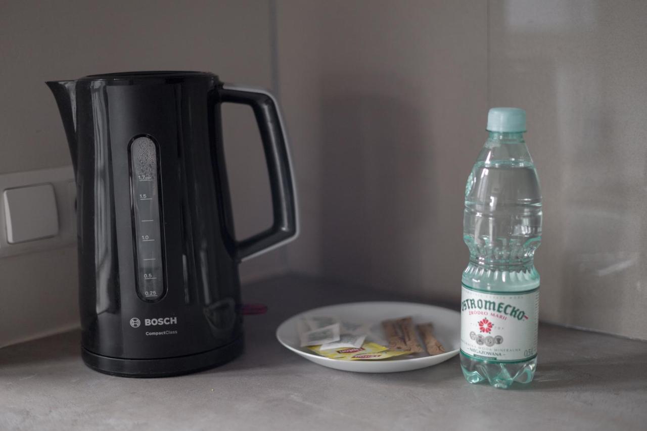 Grzybowska Platinum Apartment Tower A ワルシャワ エクステリア 写真