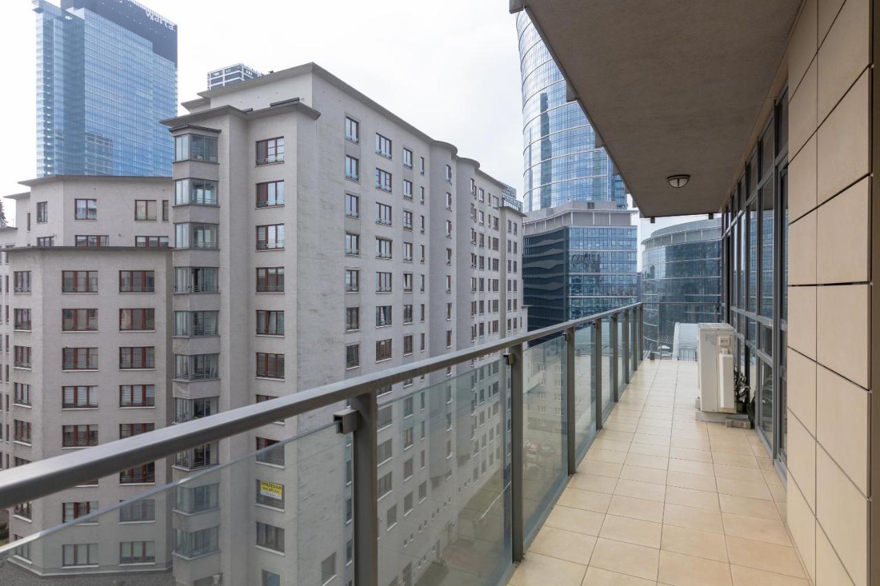 Grzybowska Platinum Apartment Tower A ワルシャワ エクステリア 写真